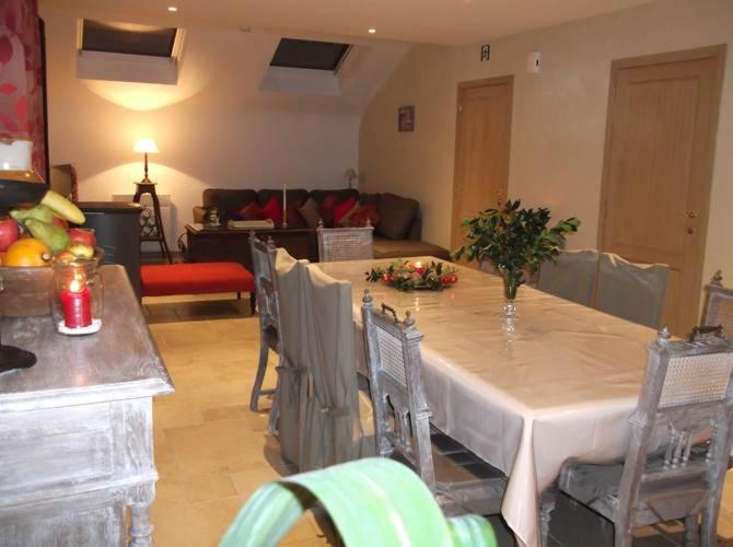 Le Maffe De Scourmont Villa Chimay Bagian luar foto