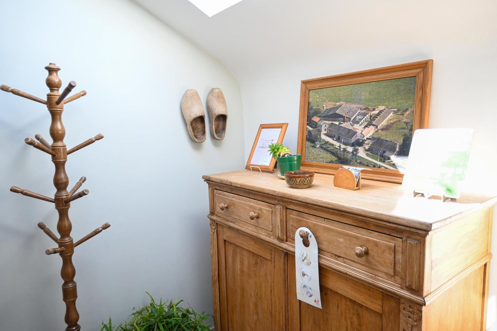 Le Maffe De Scourmont Villa Chimay Bagian luar foto